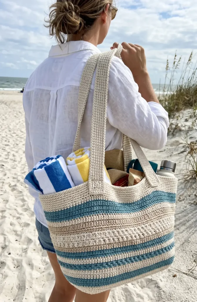 18. Large Capacity Crochet Beach Tote