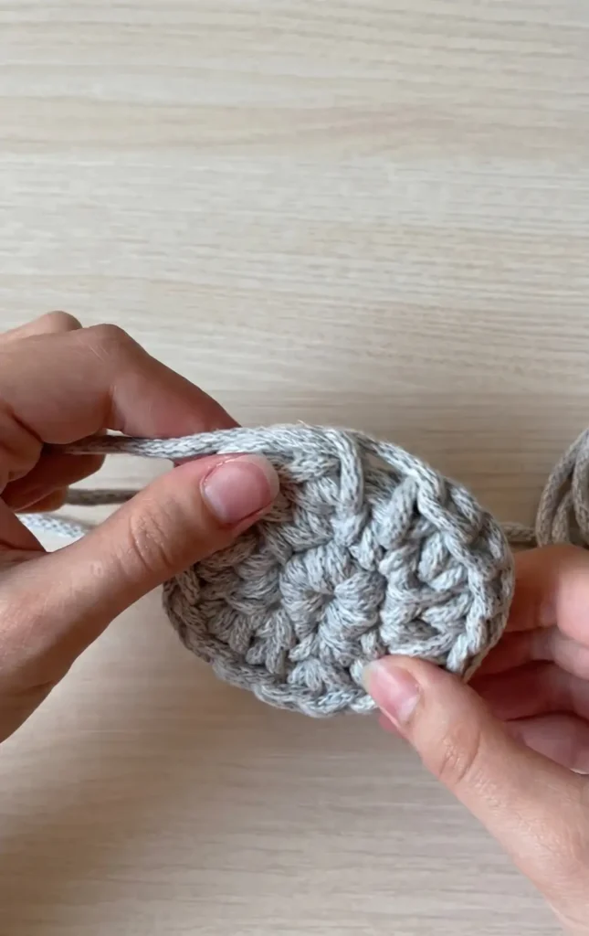 Learn How to Make a Gorgeous Bucket Bag