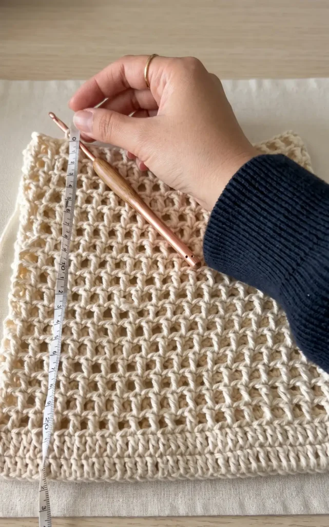 How to crochet a lovely mesh drawstring bag