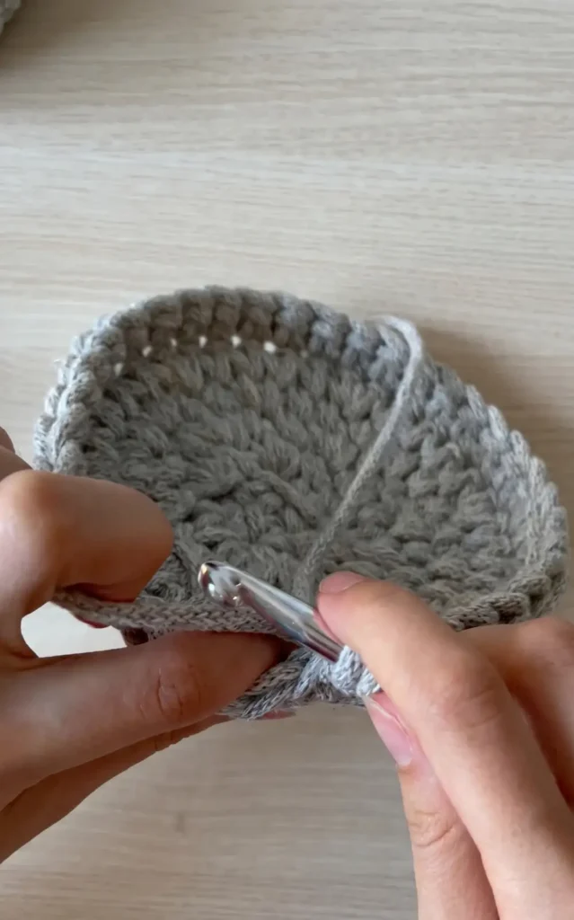 Learn How to Make a Gorgeous Bucket Bag