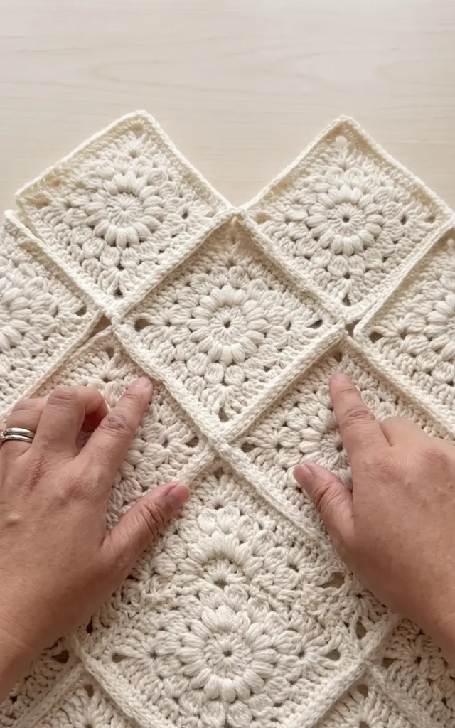 How to Crochet a Sunflower Granny Square Bag