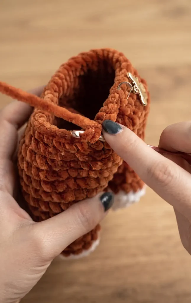 Crochet Fox keychain tutorial