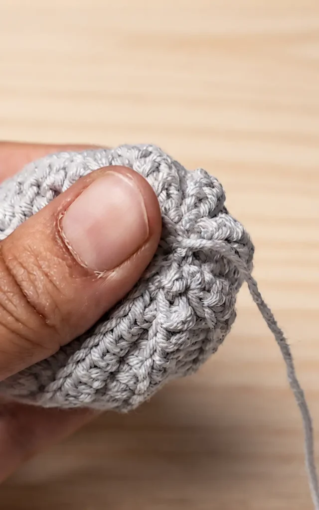 Autums BEST Crochet Project for Beginners is a Pumpkin Keychain