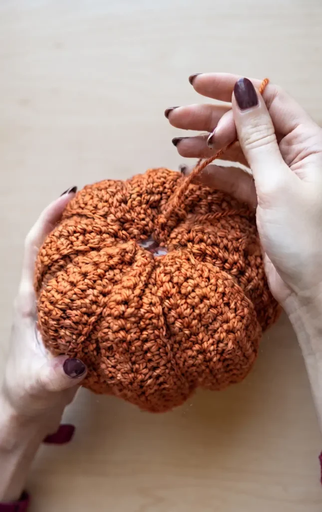 How to make a Crochet Pumpkin