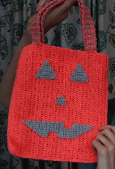 Glow in the Dark Pumpkin Crochet Bag Tutorial