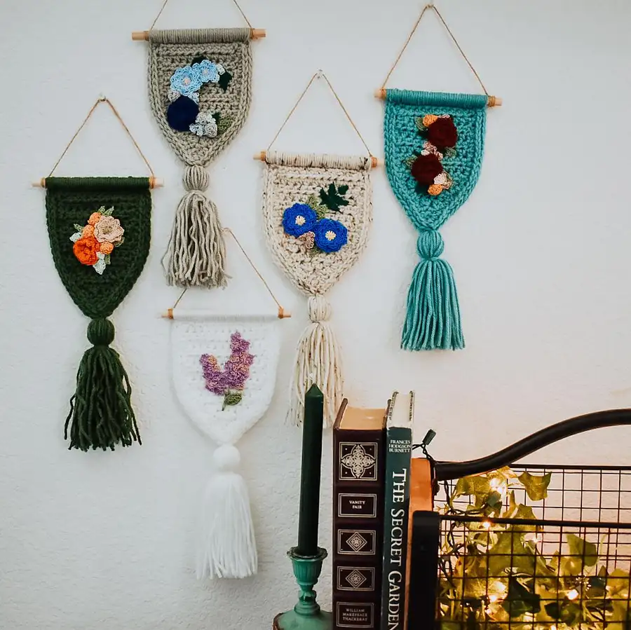 Crochet Lovely Day Wall Hanging