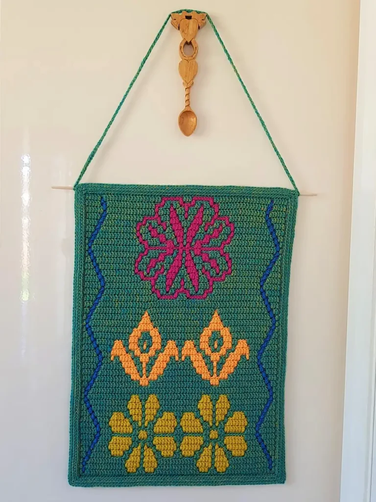 Crochet Naive Flowers Wall Hanging