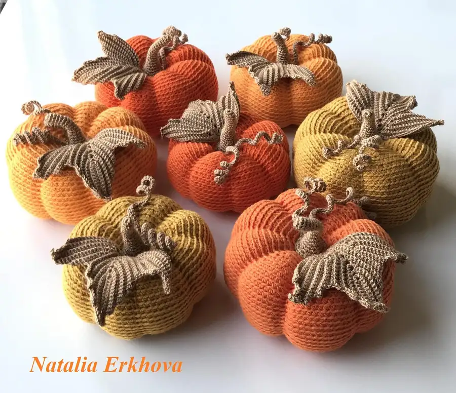 Thanksgiving Pumpkin Garland Centerpiece